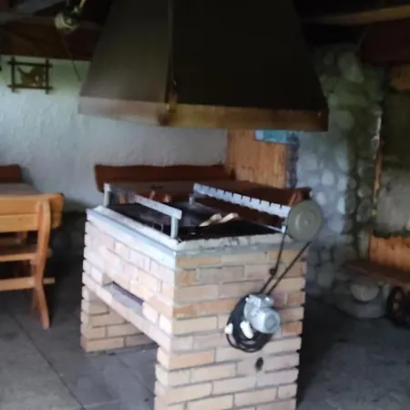 184, Bed And Braekfast 184 Oda ve Kahvaltı 3*