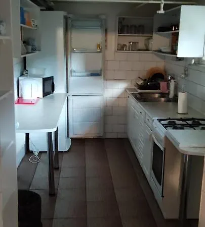 184, Bed And Braekfast 184 3*