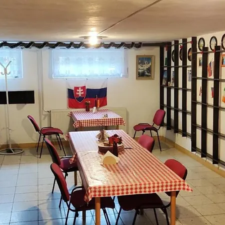 184, Bed And Braekfast 184 3*