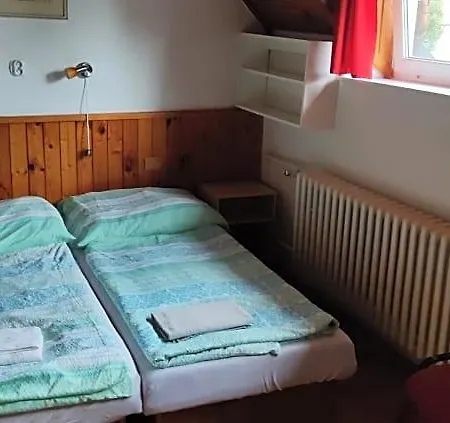 184, Bed And Braekfast 184 3*