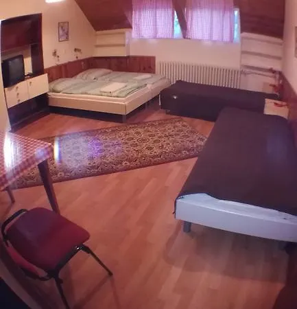 184, Bed And Braekfast 184 Stará Lesná