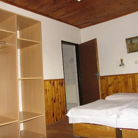 184, Bed And Braekfast 184 3* Stará Lesná