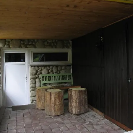 184, Bed And Braekfast 184 3* Stará Lesná