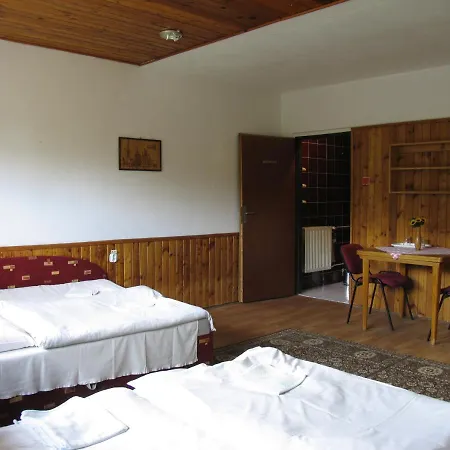 Oda ve Kahvaltı 184, Bed And Braekfast 184 Stará Lesná